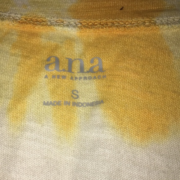 yellow tie dye shirt - Picture 3 of 4